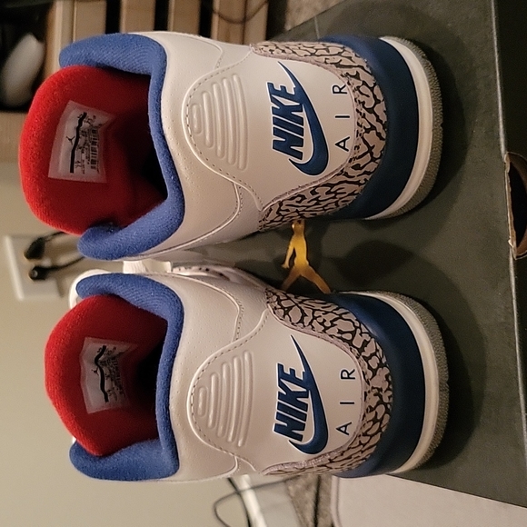 AIR JORDAN 3 RETRO OG BG 'TRUE BLUE' 2016 - Picture 2 of 6